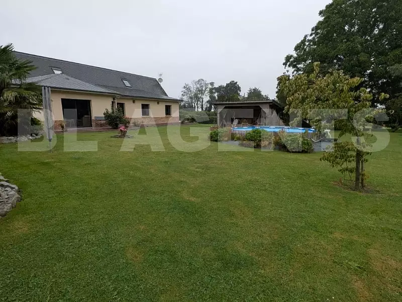 Maison, 165 m²