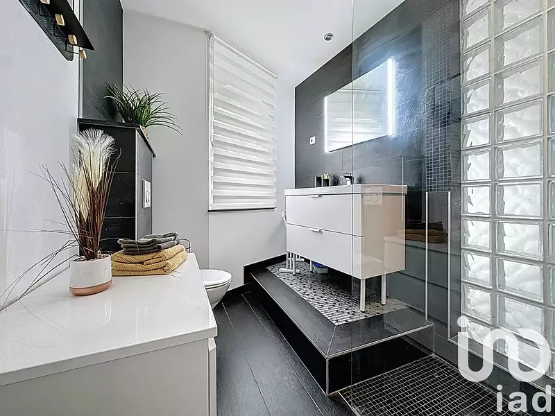 Maison, 260 m²