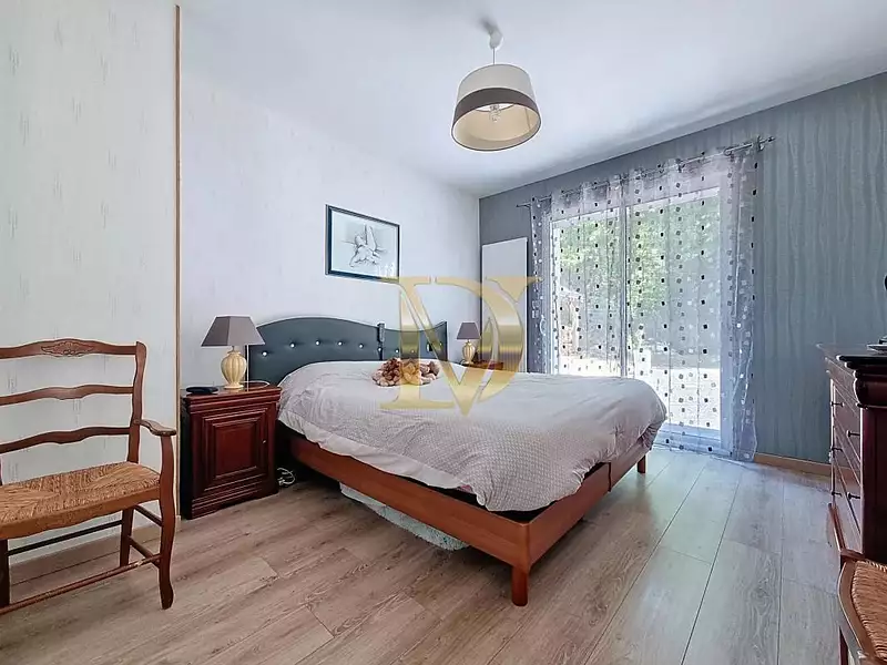 Maison, 227 m²