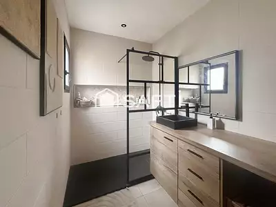 Maison, 226 m²