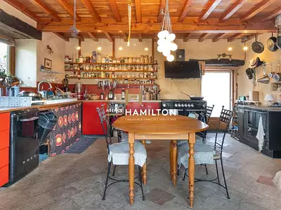 Maison, 282 m²
