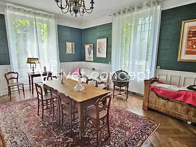 Maison, 250 m²