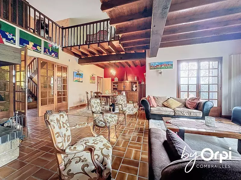 Maison, 319 m²