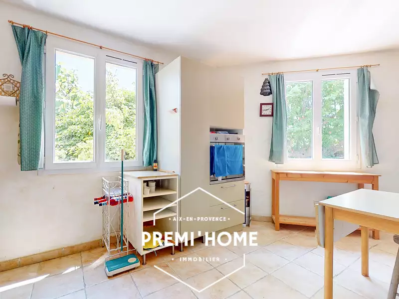 Maison, 190 m²