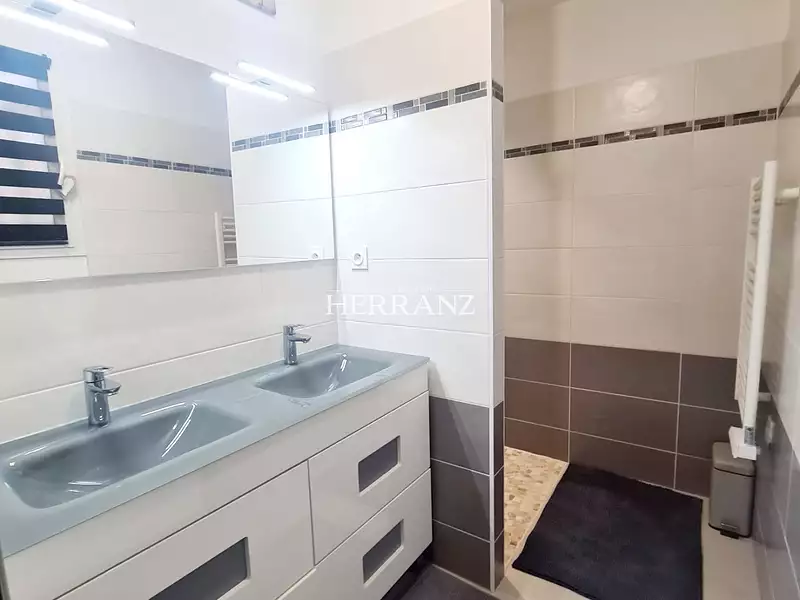 Maison, 128 m²
