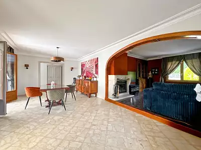 Maison, 250 m²