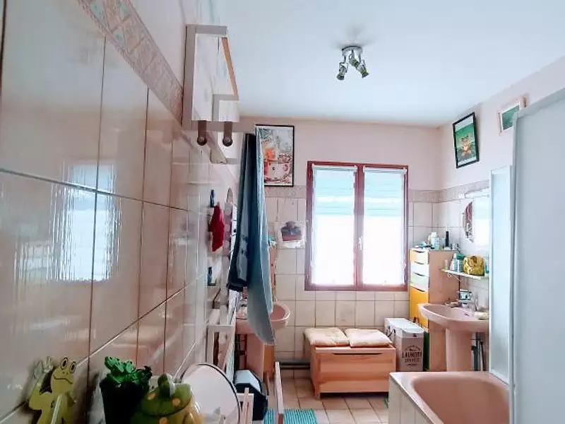 Maison, 220 m²