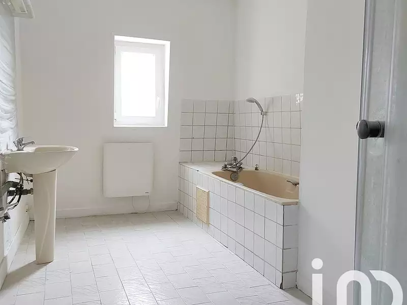 Immeuble, 196 m²
