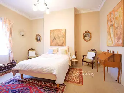 Maison, 335 m²