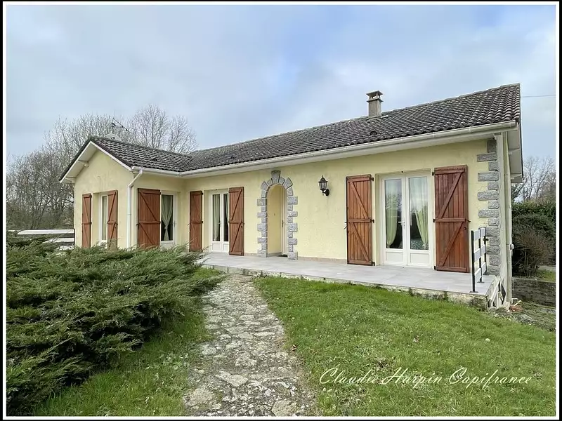 Maison, 255 m²