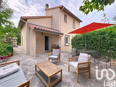 Maison, 166 m²