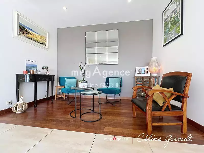 Maison, 240 m²
