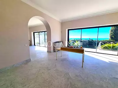 Maison, 818 m²