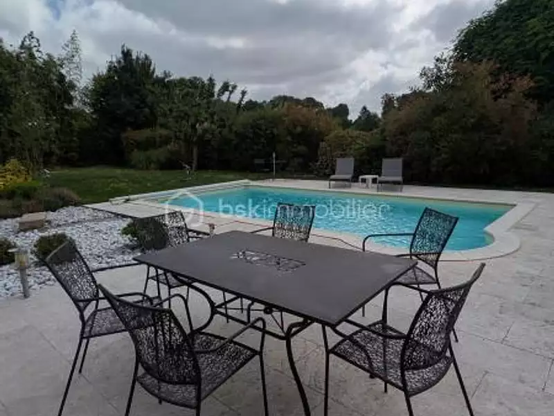 Maison, 210 m²