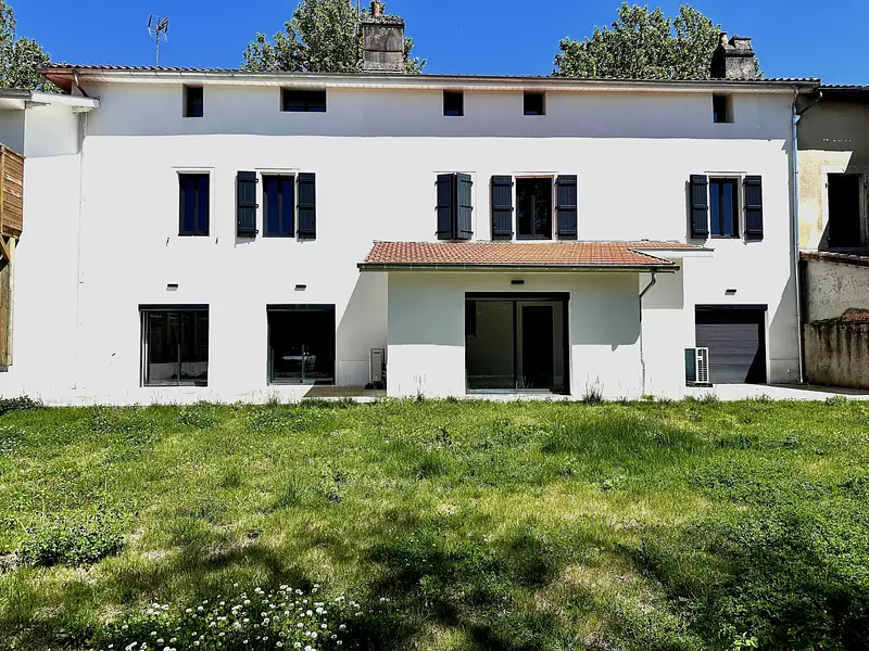 Maison, 225 m²