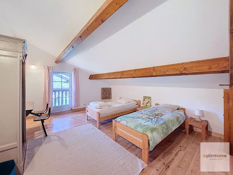 Maison, 235 m²