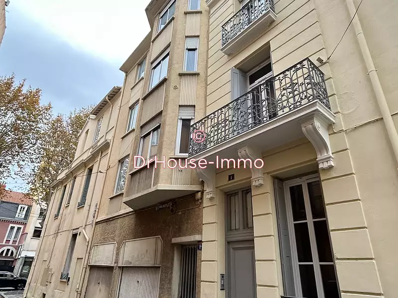 Immeuble, 300 m²