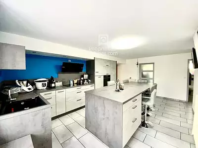 Maison, 182 m²