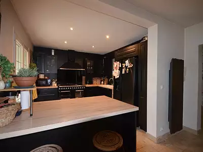 Maison, 248 m²
