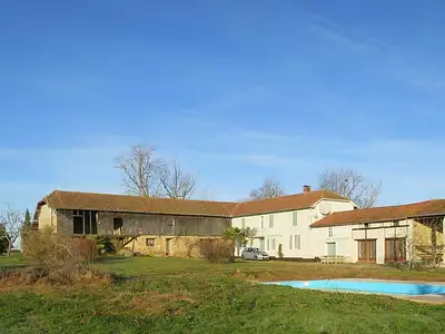 Maison, 230 m²