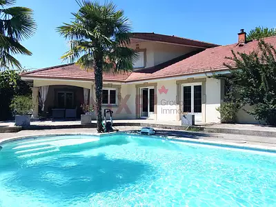 Maison, 243,78 m²