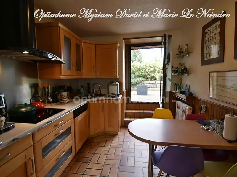 Maison, 253 m²