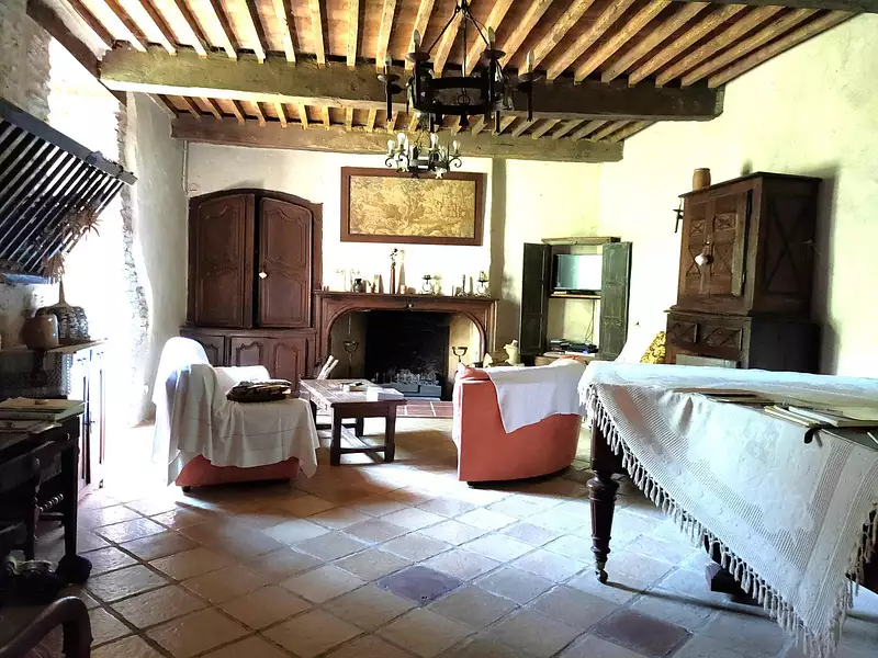 Maison, 281 m²