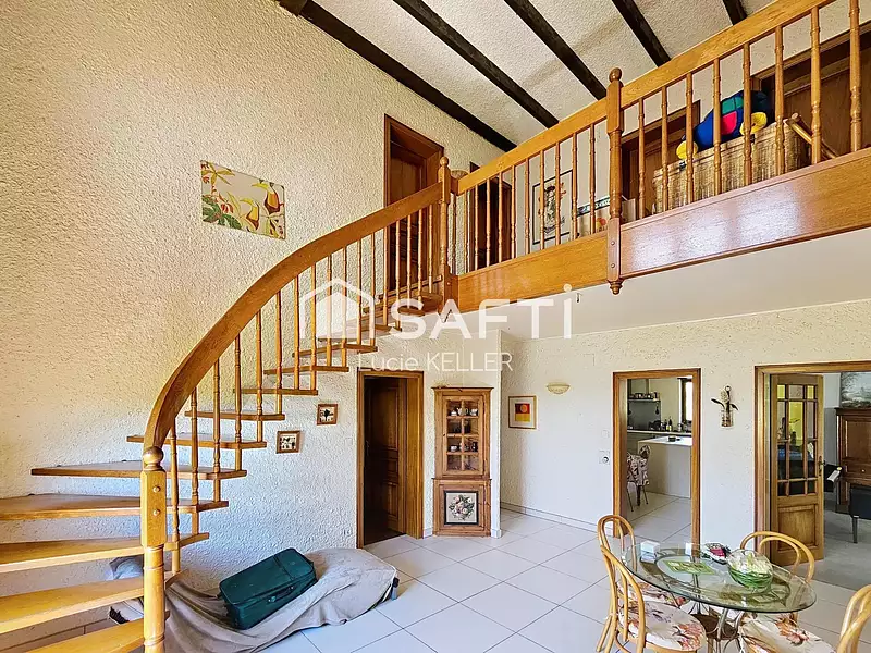 Maison, 230 m²