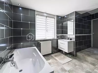 Maison, 178 m²