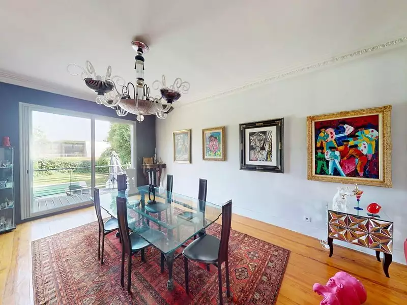 Maison, 208 m²