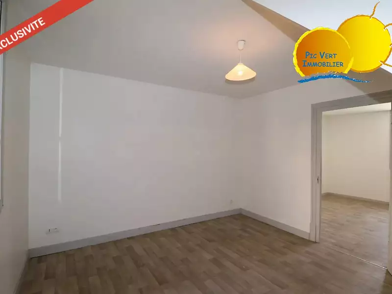 Immeuble, 128 m²