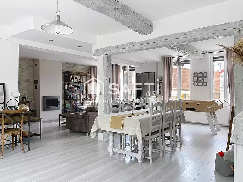 Maison, 210 m²