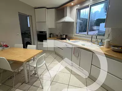 Maison, 170 m²