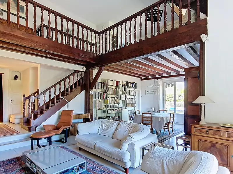 Maison, 211 m²
