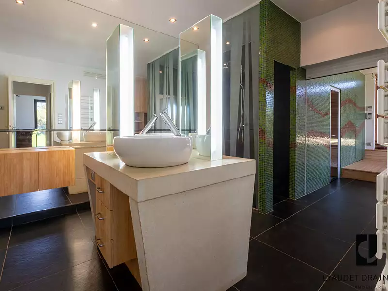 Maison, 323,3 m²