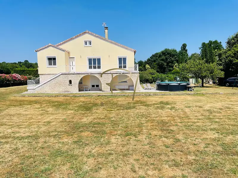 Maison, 171 m²