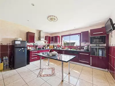 Maison, 184 m²