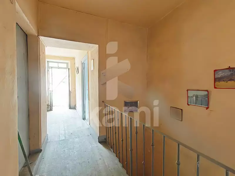 Maison, 240 m²
