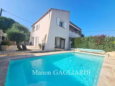 Maison, 148 m²