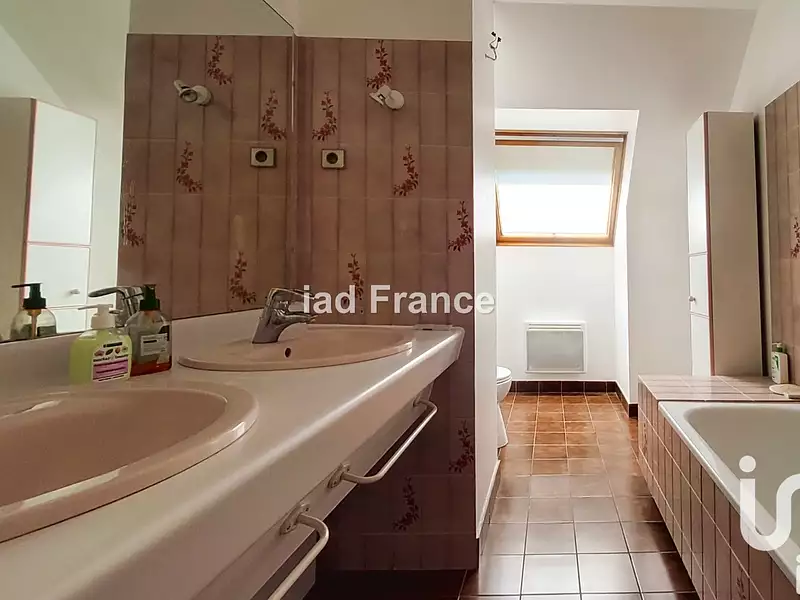 Maison, 259 m²