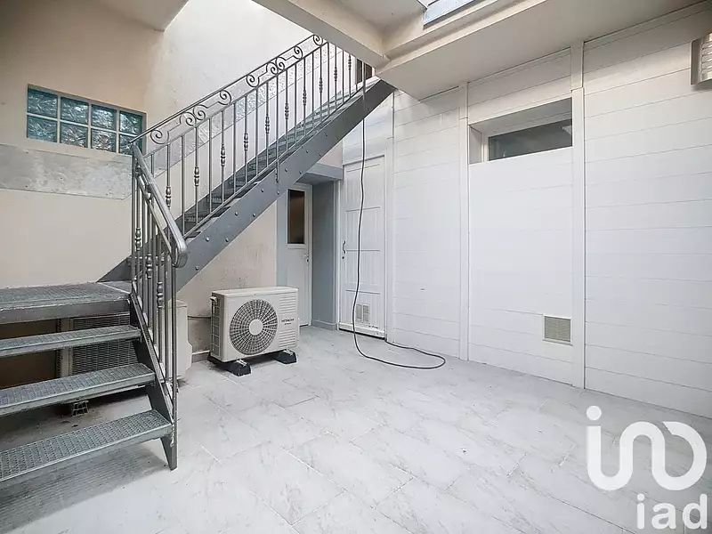 Immeuble, 374 m²