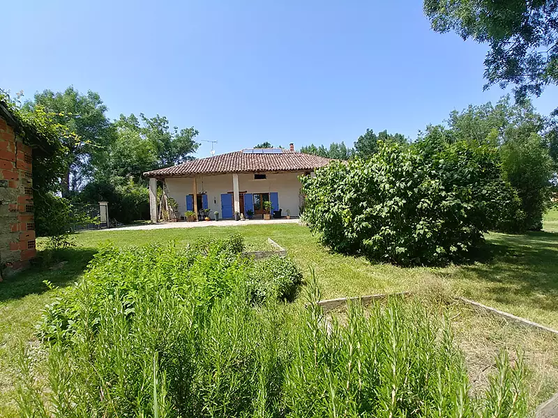 Maison, 240 m²