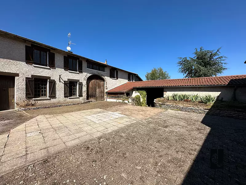 Immeuble, 1 000 m²