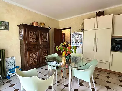 Maison, 205 m²