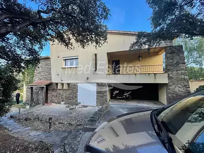 Maison, 275 m²