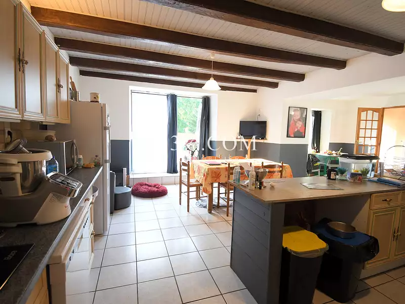 Maison, 390 m²