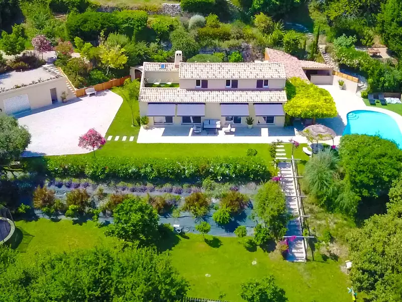 Maison, 185 m²