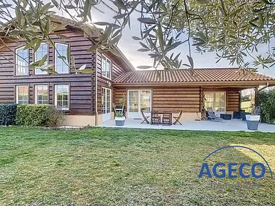 Maison, 243 m²