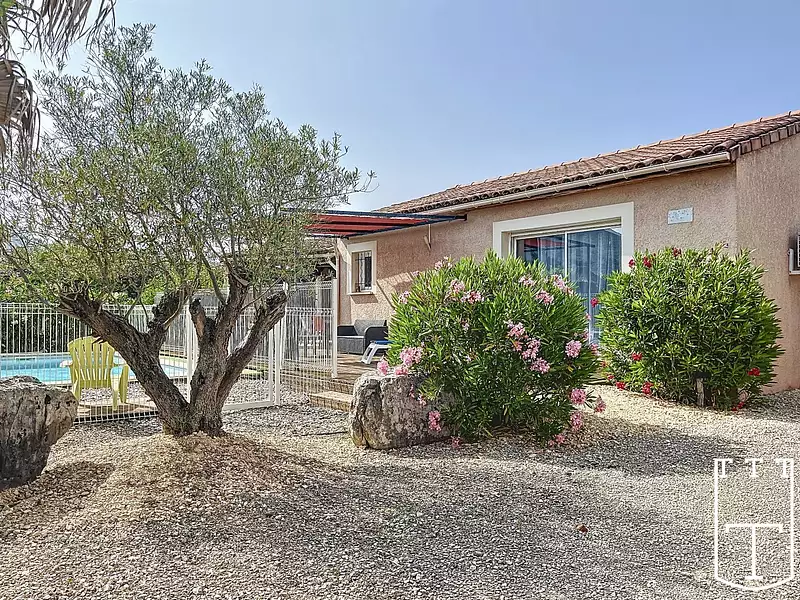 Maison, 240 m²