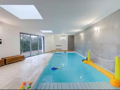 Maison, 280 m²